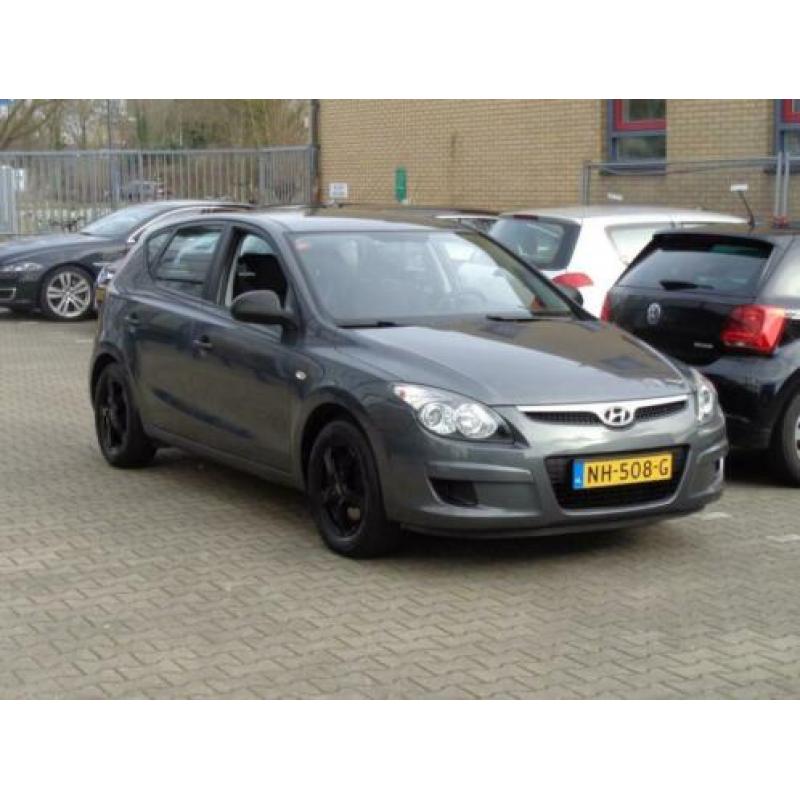 Hyundai I30 1.4i Active Cool NIEUWE APK AIRCO LM-VELGEN