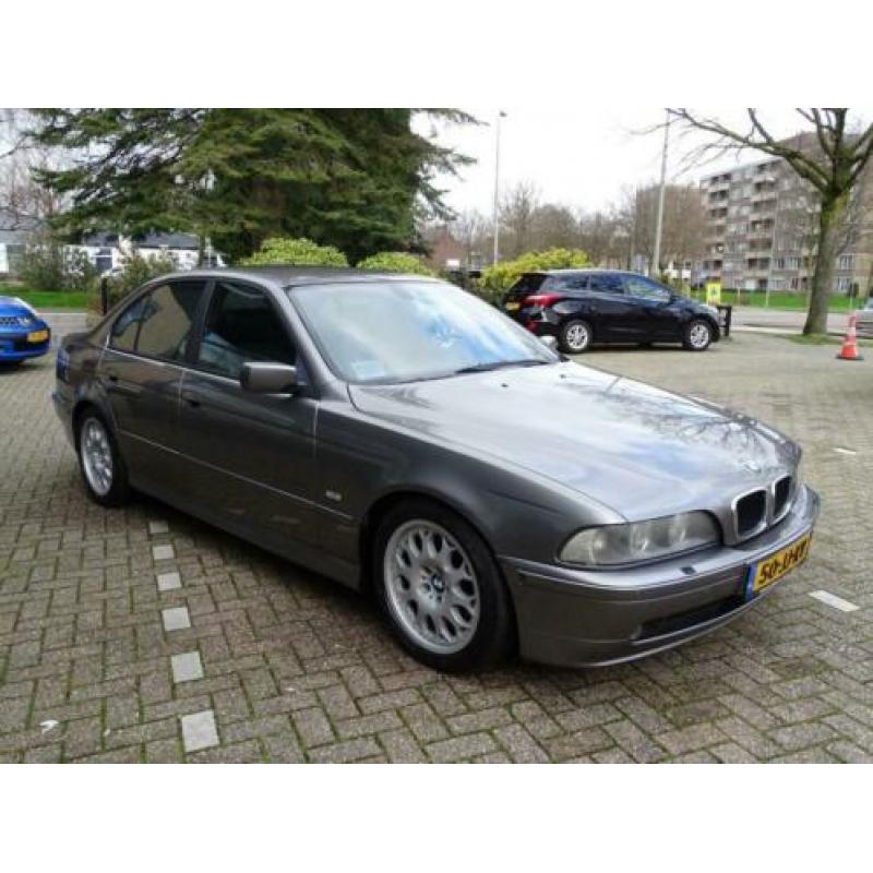 Bmw 5-SERIE 530D LIFE STYLE EDITION
