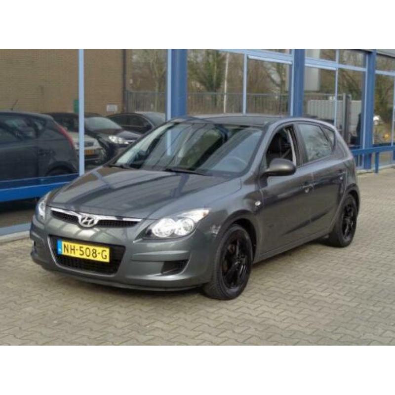 Hyundai I30 1.4i Active Cool NIEUWE APK AIRCO LM-VELGEN