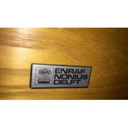 Enraf houten massagetafel behandelbank wieltjes