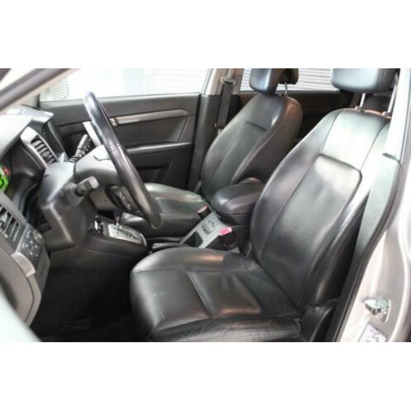 Chevrolet Captiva 3.2i Executive AUTOMAAT 2000 KG trekgewich