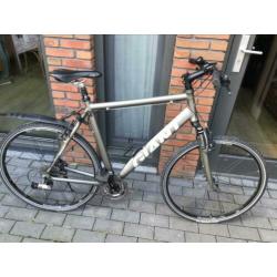 Giant maat XL hybride sportfiets, Deore groep, verende vork