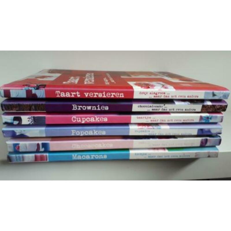 12 mooie, nieuwe boeken mbt taarten maken, cupcakes, etc