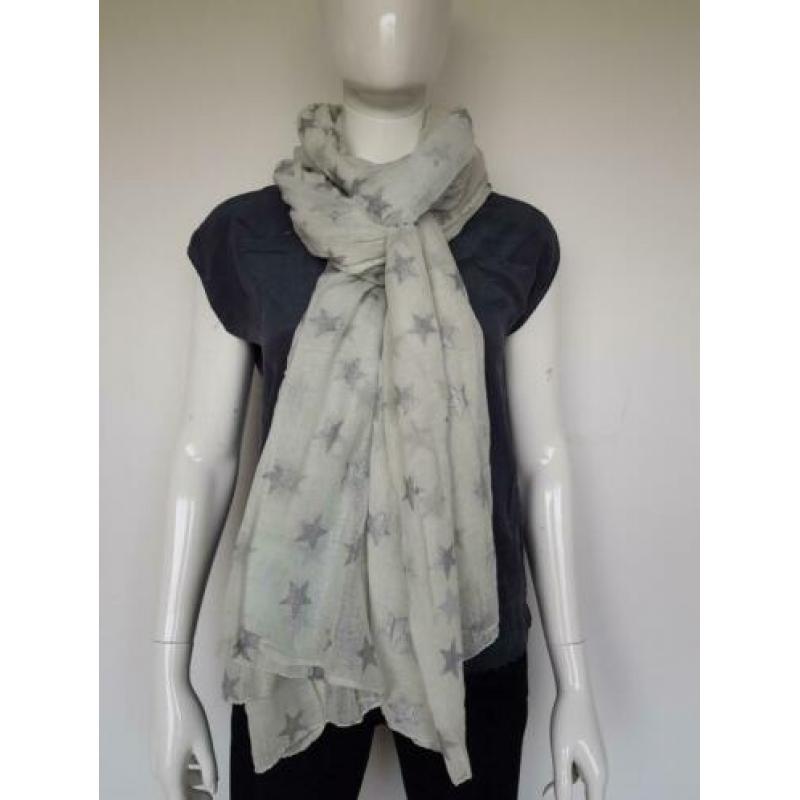Shawl Black Lily. Mintgroen/zilveren sterretjes.