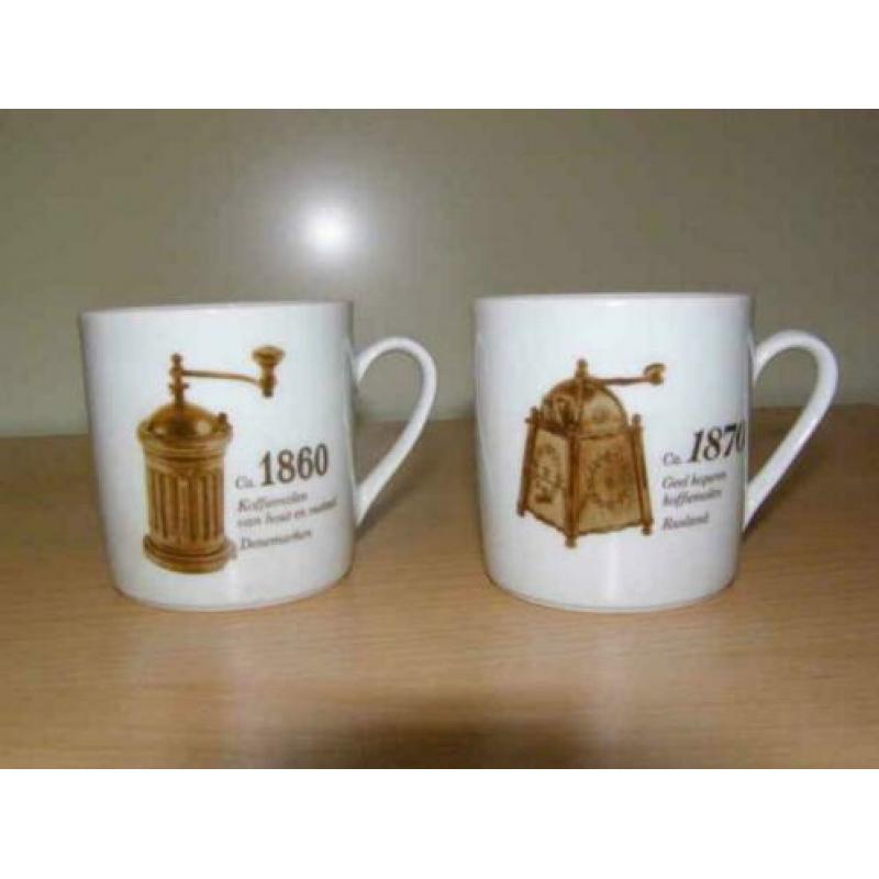 Zes koffiekopjes met molens (A18 2985)