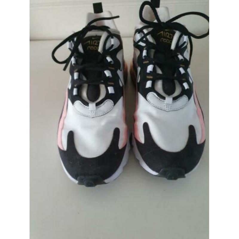 Nike air 270 react koral rose maat 42