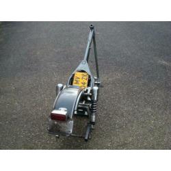 Eienbouw Swingarm frame met kenteken
