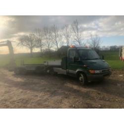 Iveco Daily met BE oplegger