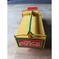 Vintage coca cola vrachtwagen met kratjes
