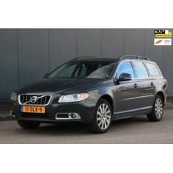 Volvo V70 1.6 T4 Limited Edition Navigatie/Xenon/Leer/Parkee