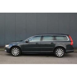 Volvo V70 1.6 T4 Limited Edition Navigatie/Xenon/Leer/Parkee
