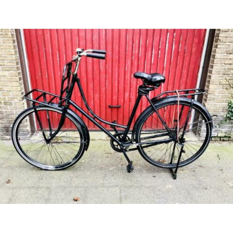 Omafiets transortfiets Pelikaan 28” zwart met krat