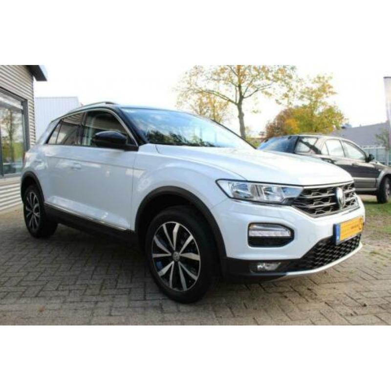Volkswagen T-Roc 1.0 TSI 116pk Style Navi,Pdc,Clima,Usb,