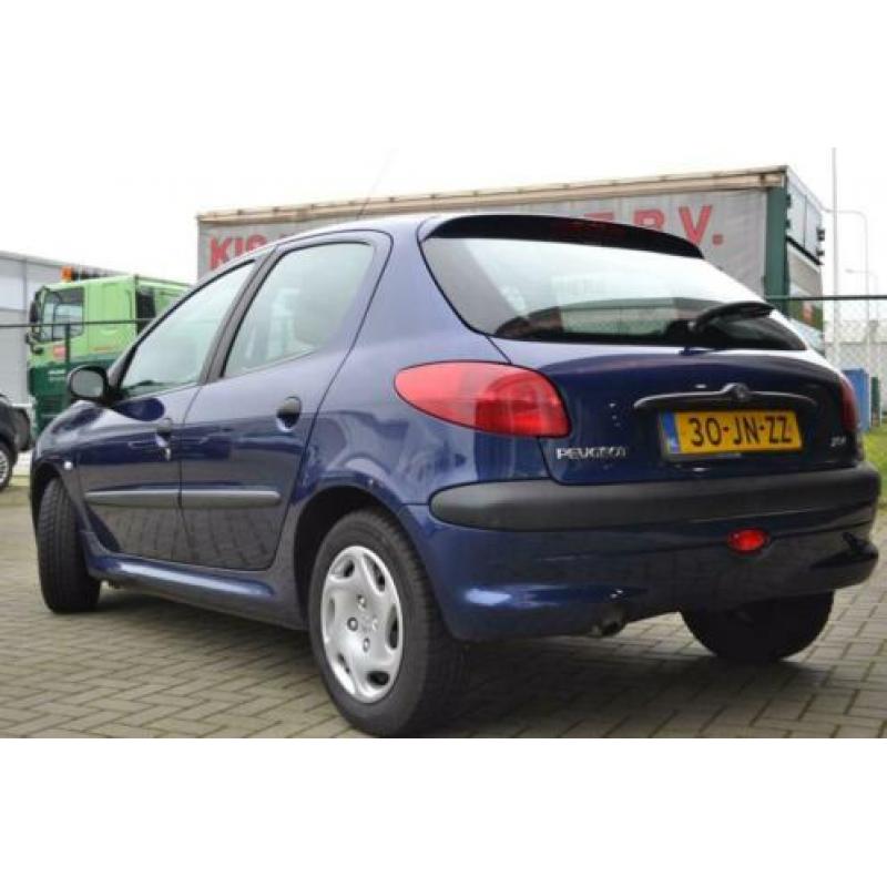 Peugeot 206 1.4 XR 5DRS|INRUILKOOPJE|NETTE AUTO