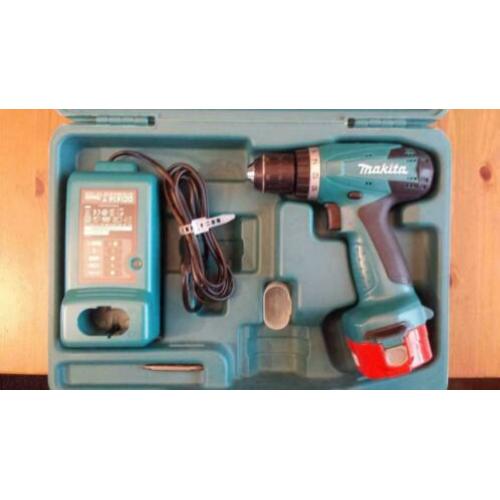 2x Makita accu boormachines 6271 en 6270D,2accu's en 2laders