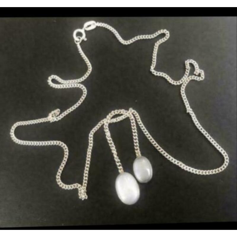 Zilveren ketting met MELKGAS hangertjes