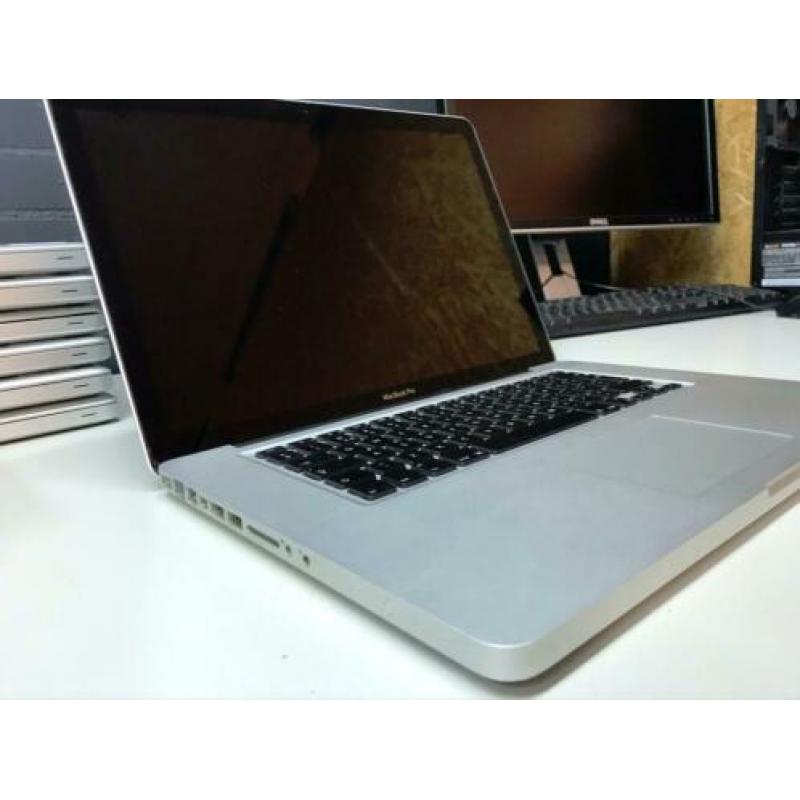 MacBook pro 15 Late 2011 i7 | 8Gb | SSD | € 369.-