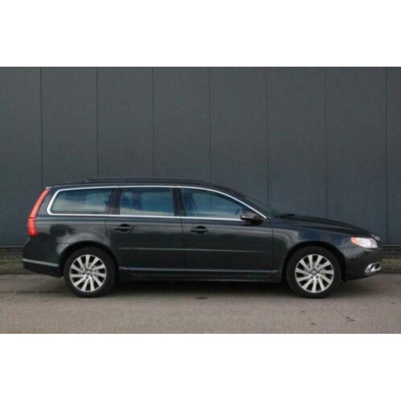 Volvo V70 1.6 T4 Limited Edition Navigatie/Xenon/Leer/Parkee