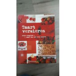 12 mooie, nieuwe boeken mbt taarten maken, cupcakes, etc
