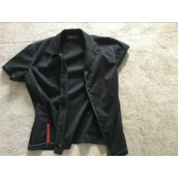 Echte Prada damesblouse. 36. In Nieuwstaat. € 20.00
