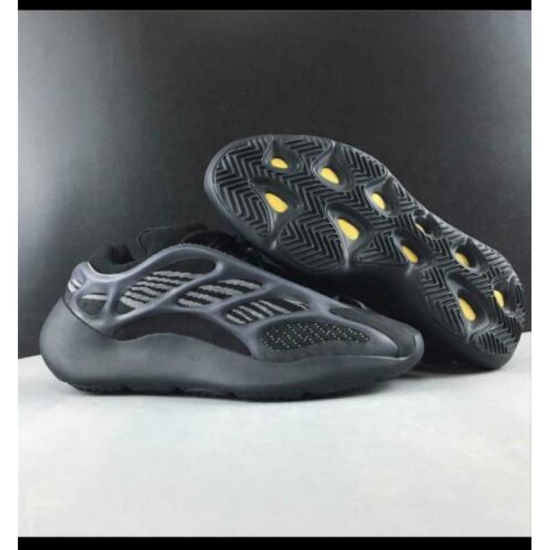 Adidas Yeezy 700 v3 alvah black glow in the dark