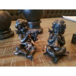 2 engelen op bol samen 30 euro