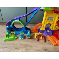Z.g.a.n. VTech Toet Toet racebaan, stuntpark, incl. auto's!