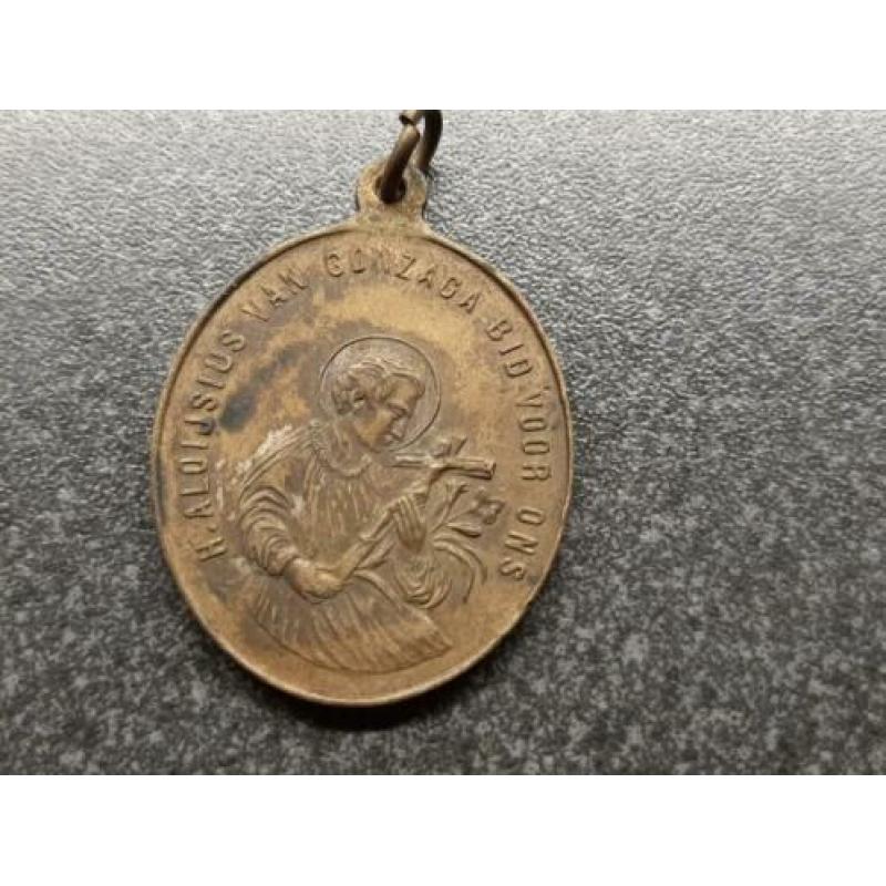 religieus ovaal hangertje - 32 x 27 mm