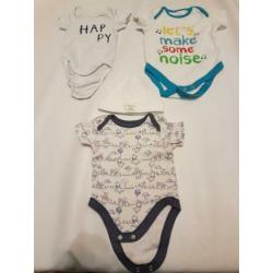 Rompers maat 50/56. 25 stuks