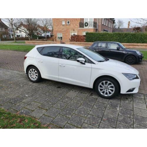 Seat Leon 2014 1.6 TDI Style Bns. I-Tech Zomer+Winterbanden