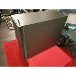 Gaming PC (core i7 6700k nvidia 1070) + accessoires