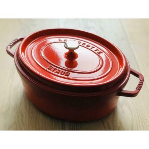 Braadpan Staub gietijzeren en geëmailleerd cocotte 31cm 5,4l