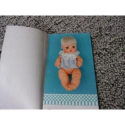 uniek FURGA mini babypoppen boekje jaren 60/vintage poppen