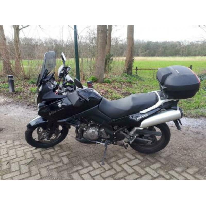 Suzuki DL1000 V-Strom, Zwart, 20724km, Middenbok, Schadevrij