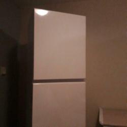 Siematic hoogglans keukenkast met inbouw koelkast