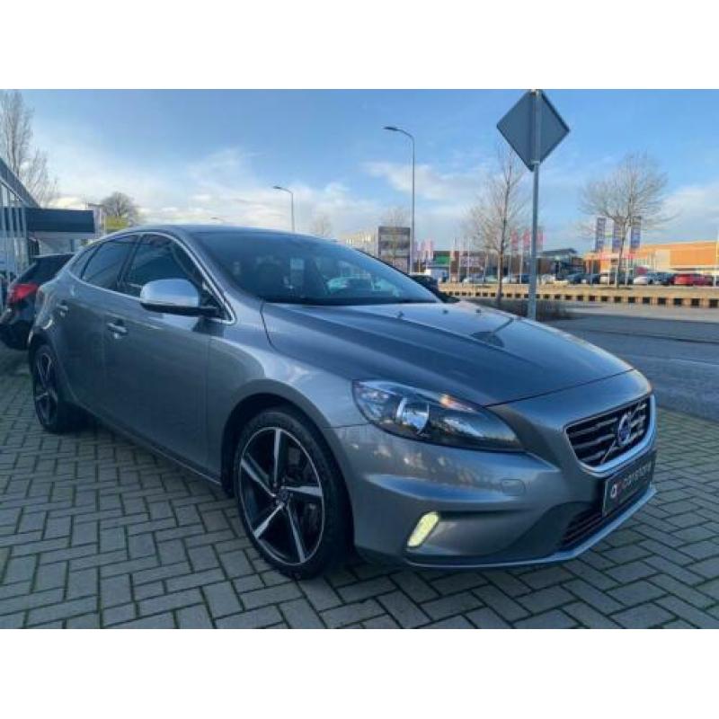 Volvo V40 2.0 D4 R-Design AUTOMAAT