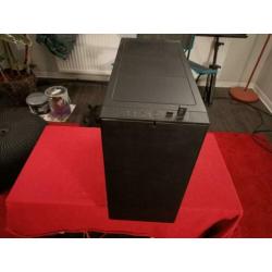 Gaming PC (core i7 6700k nvidia 1070) + accessoires