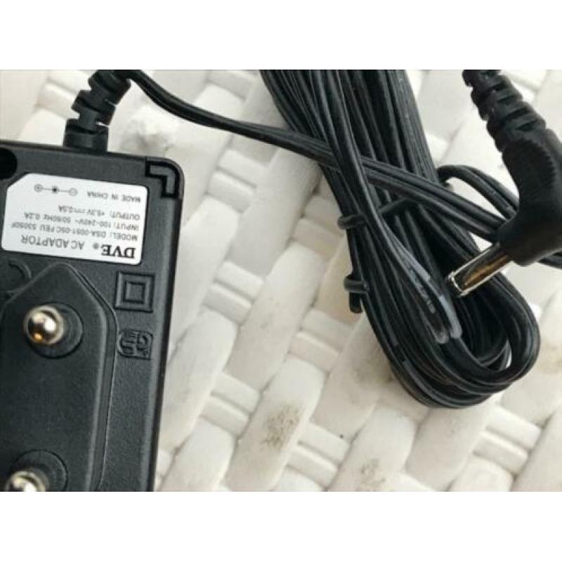DVE AC ADAPTER / Model DSA-0051-05C FEU 53050F
