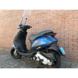 Mooie Zip 2000 snor 4t