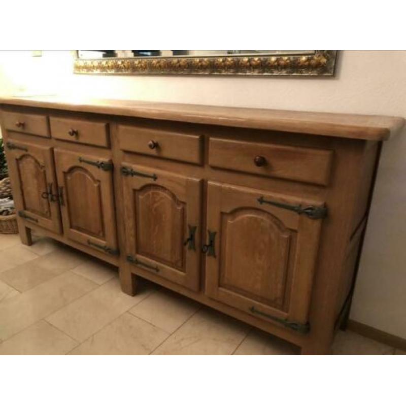 Blank eiken dressoir, spiegel, eethoek, salontafel