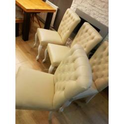 6 comfortable stoelen