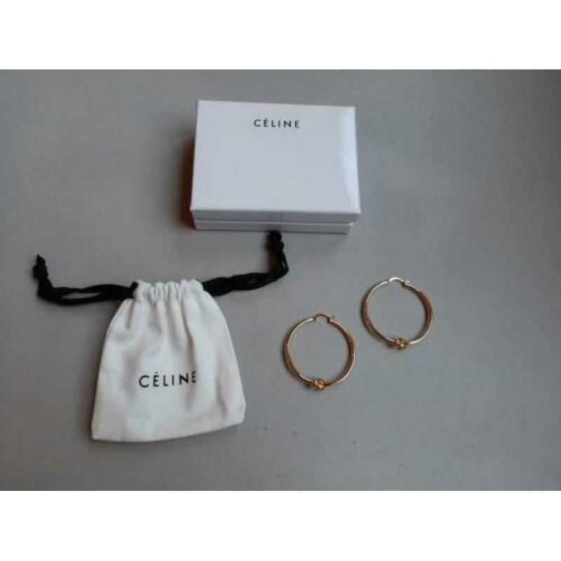 Celine oorbellen knot hoops creolen.