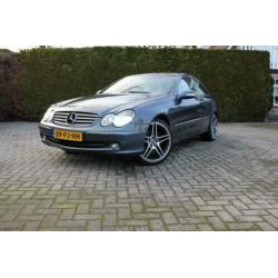 Mercedes-benz CLK-klasse Coupé 320 Elegance