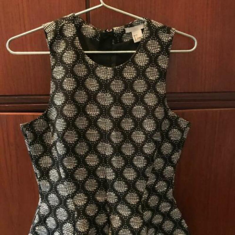 H&M trend jurk mt 36 zwart wit