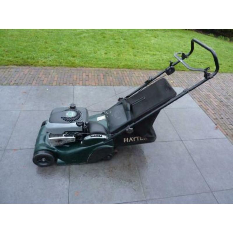 te koop Hayter grasmaaier met Briggs & Stratton motor