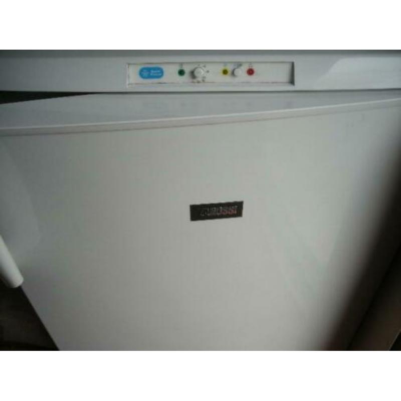 ZANUSSI tafelmodel vriezer hoog 84 cm diep 60 cm breed 60cm