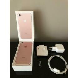 Iphone 7 rosé gold 32 GB met hoesjes