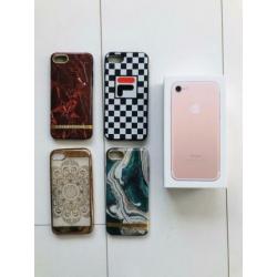 Iphone 7 rosé gold 32 GB met hoesjes