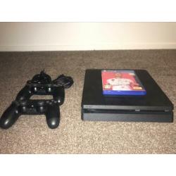 PlayStation 4, 500gb, 2 controllers en Fifa 20
