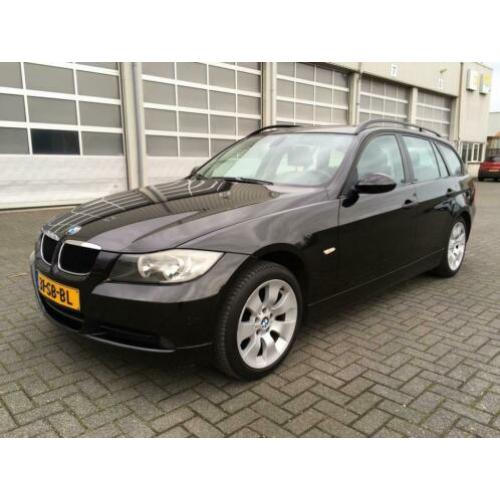 BMW 3-Serie 2.0 I 320 Touring AUT 2005 Zwart